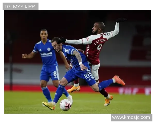 水晶宫与莱切斯特城激战正酣精彩比赛直播全程回顾与分析